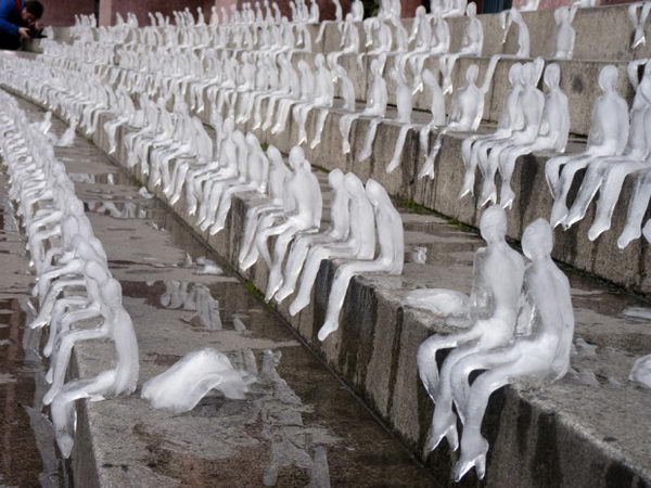 Melting Man. Brazilian artist Nele Azevedo carved the figures out of ice and placed them on steps in the central Gendarmenmarkt square where they began to melt within about half an hour. 