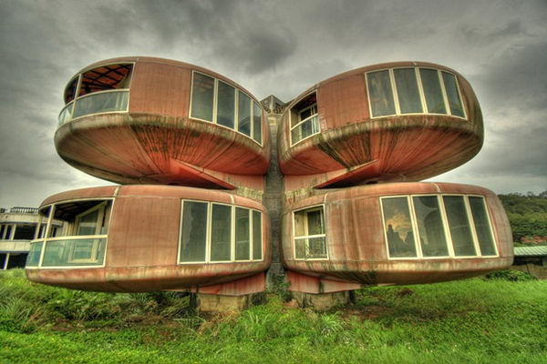 The UFO House (Sanjhih, Taiwan).