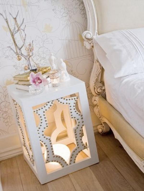 Creative nightstand which makes your bedroom looks more interesting. 