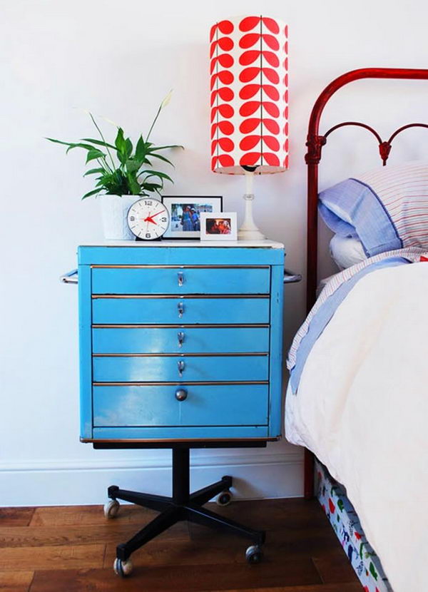 Creative nightstand which makes your bedroom looks more interesting.