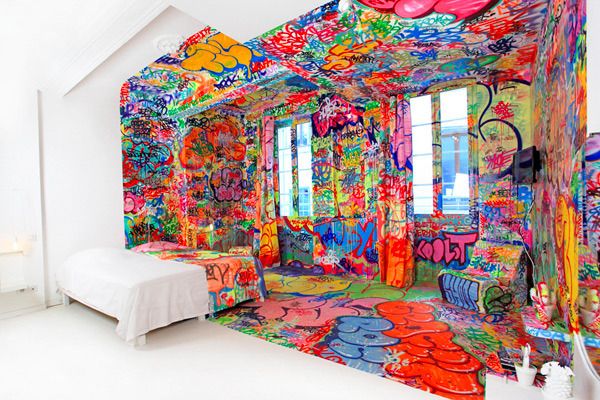 Hotel Au Vieux Panier in Marseille France. Half white, half graffit, this hotel is known for his 'artistic' rooms. 