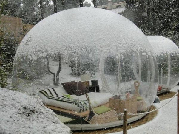 Attrap Reves   Bubble Hotel, France. This is a perfect place where you can sleep under the stars. Concept of sleeping in balloons are designed by French designer Pierre Stefan. 