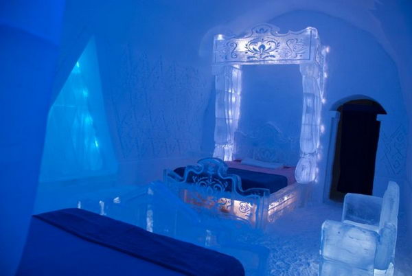 Hotel de Glace Quebec Canada. Frozen Suite at Hotel de Glace Brings Arendelle's Eternal Winter to Life. It looks like a place out of a fairy tale. 