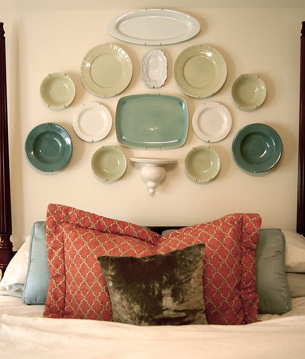 Plates Headboard. Not only served to isolate sleepers from drafts and cold in less insulated buildings, but also was a important decorative element in your bedrooms. 