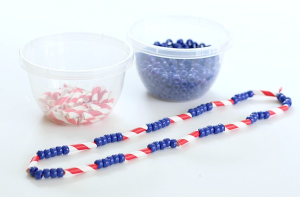 Patriotic Necklace for Kids. Perfect accessories to wear on the Fourth of July. 