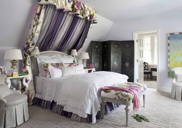 Tufted Bed with the Stripe of Lavender Floral Chintzes 