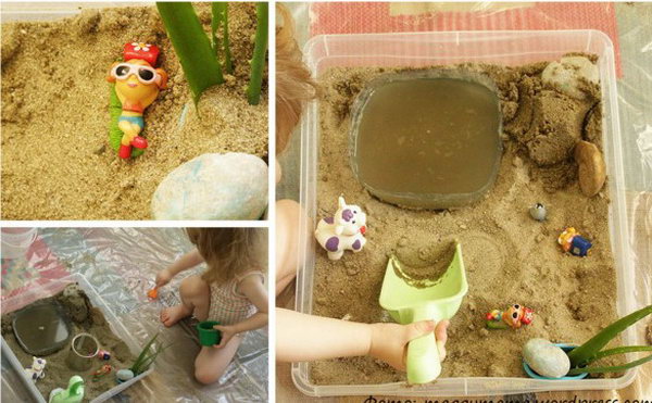 Water and sand game. Fill the box with cotton balls and can, colored pom poms, shavings, straw, pine needles, pine cones, pebbles and let the baby  simply pour the sand into the water. 