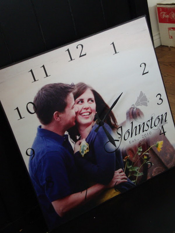 DIY Photo Clock. Check out how 
