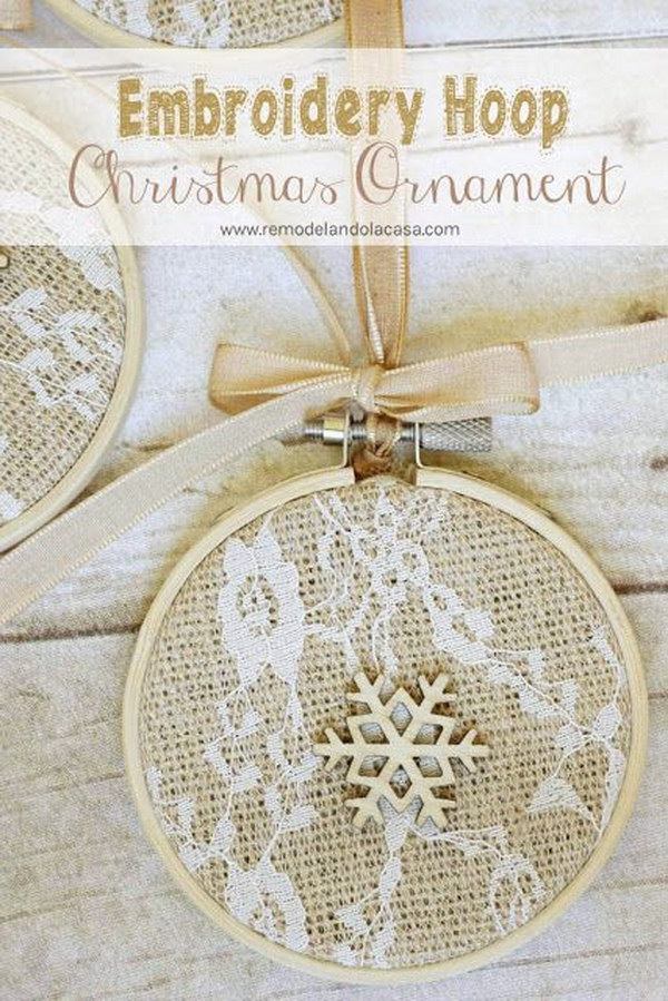 Embroidery Hoop Christmas Ornaments. 