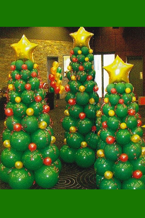 Balloon Christmas Tree. 