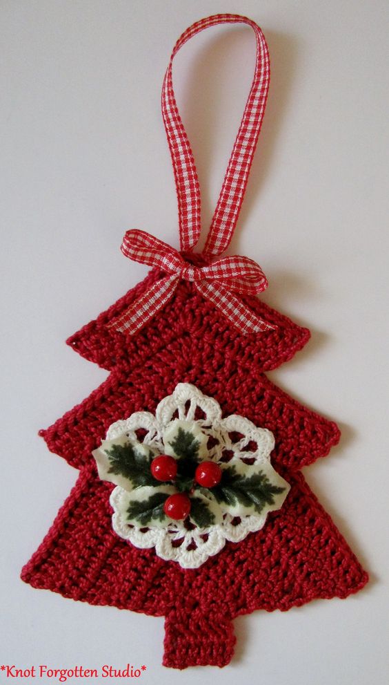 30 Wonderful DIY  Crochet  Christmas  Ornaments 