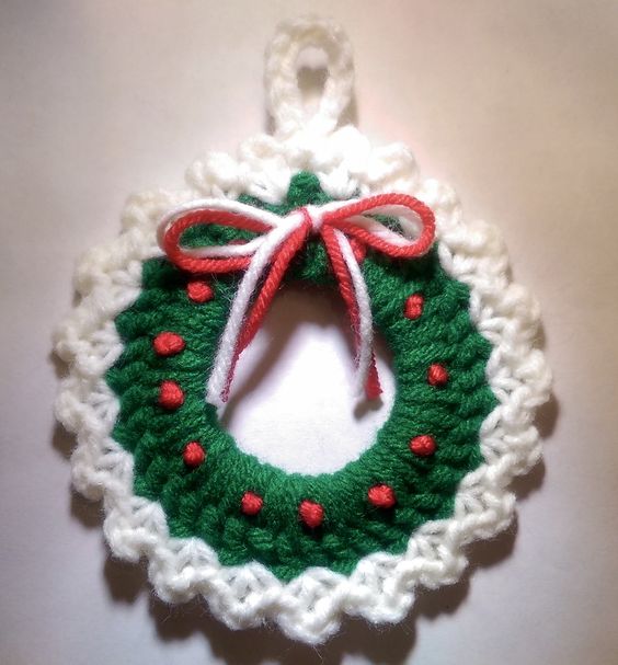 30 Wonderful DIY Crochet  Christmas  Ornaments 