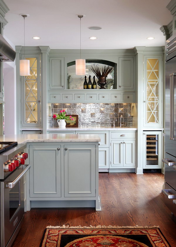 Gray-green Inspired Kitchen Cabines. 