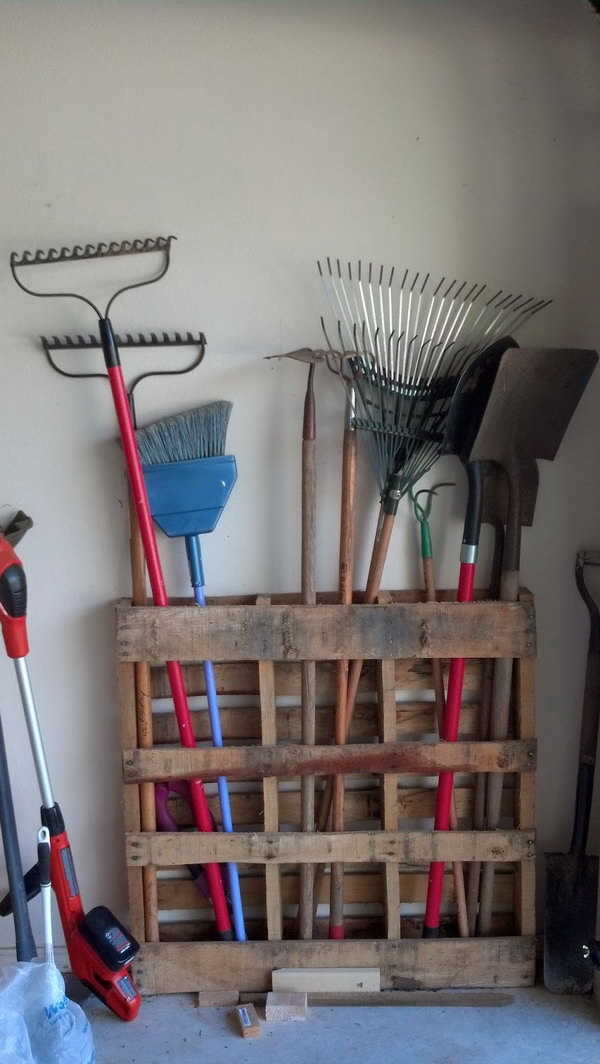 40+ Creative DIY Pallet Furniture Project Ideas & Tutorials