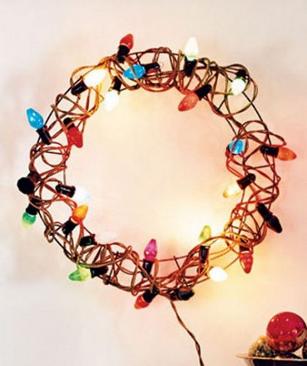 Holiday Lights Wreath. 